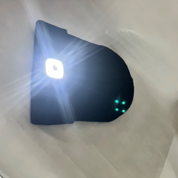 Lighted LED Beanie Cuffed Hat Black USB charge - Picture 9 of 9